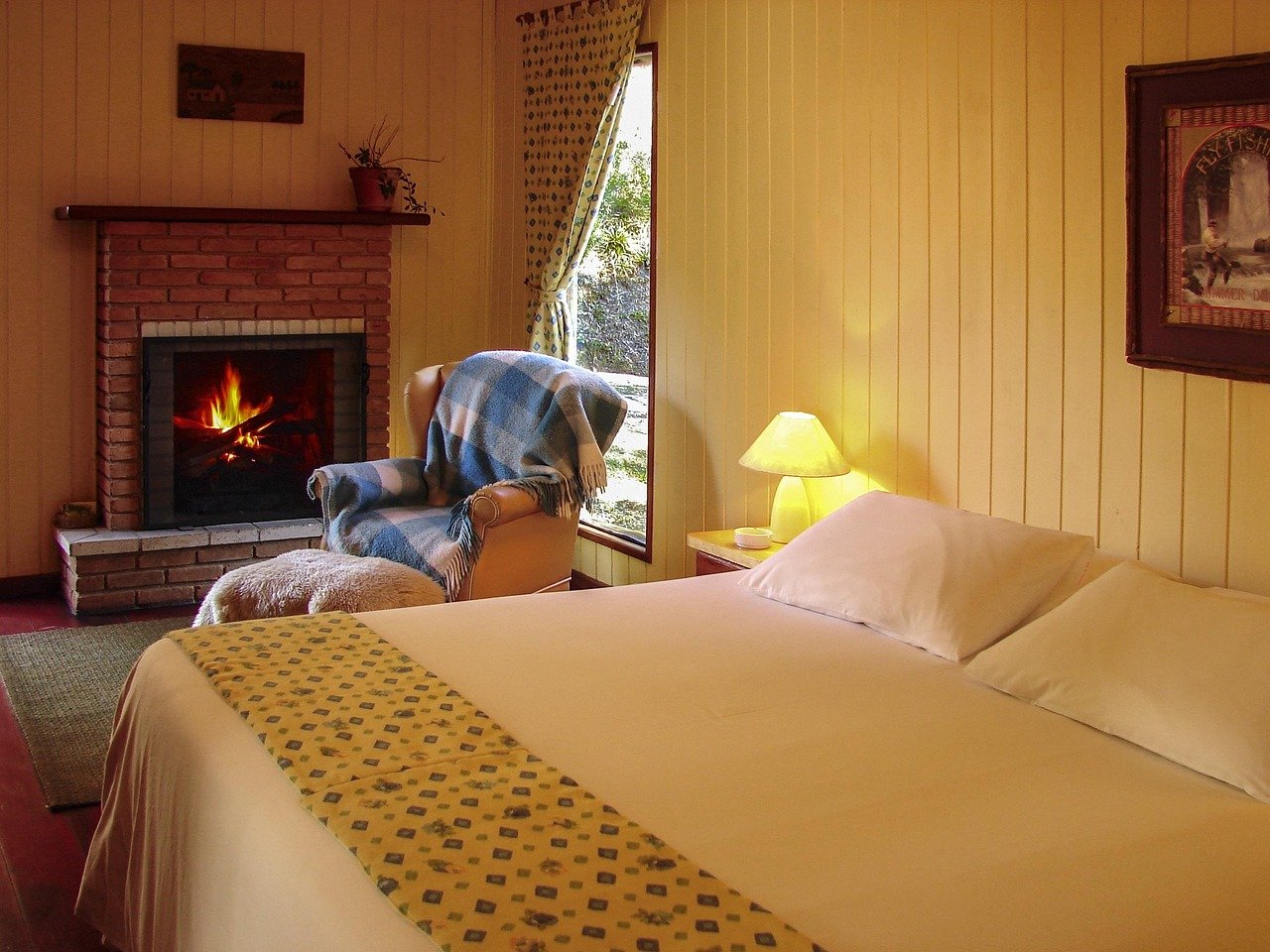 bedroom 1706801 1280